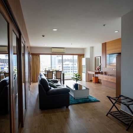 Hotel Vtsix At View Talay 6 Pattaya Exterior foto
