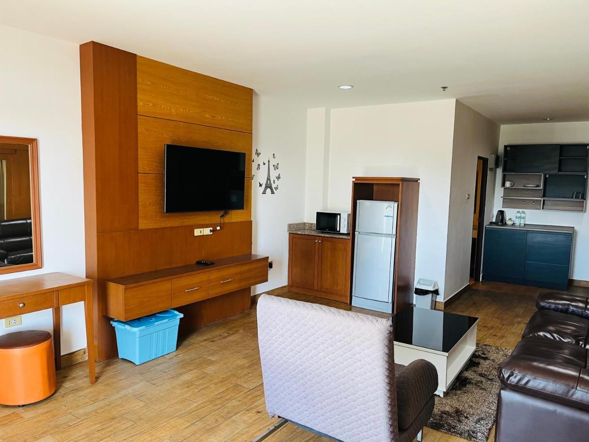 Hotel Vtsix At View Talay 6 Pattaya Exterior foto
