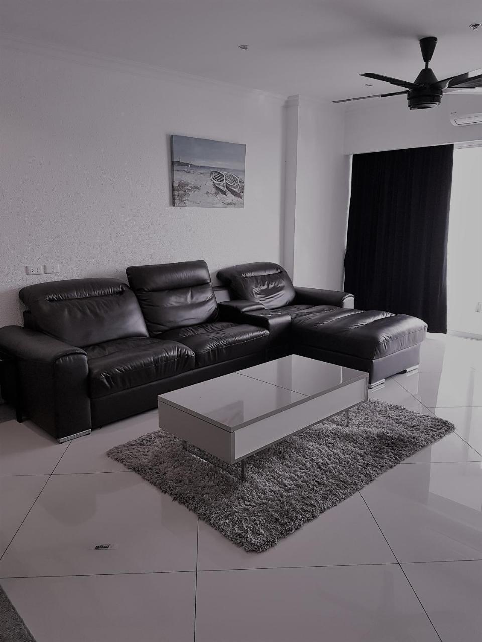 Hotel Vtsix At View Talay 6 Pattaya Exterior foto