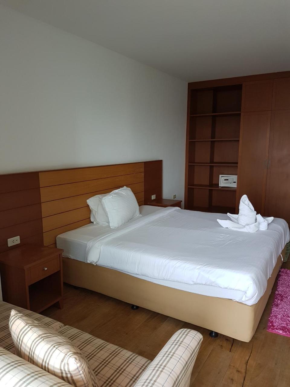 Hotel Vtsix At View Talay 6 Pattaya Exterior foto