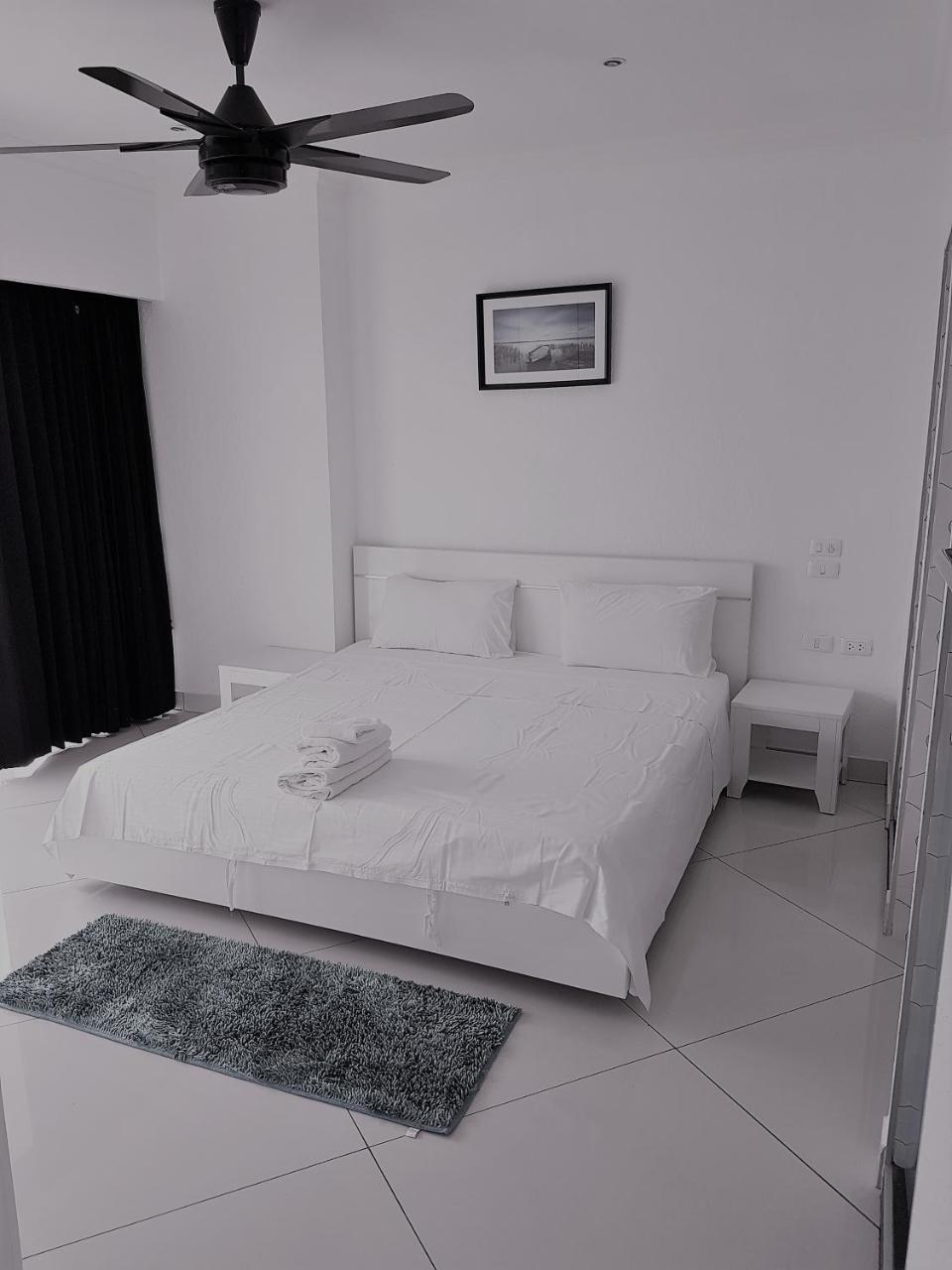 Hotel Vtsix At View Talay 6 Pattaya Exterior foto