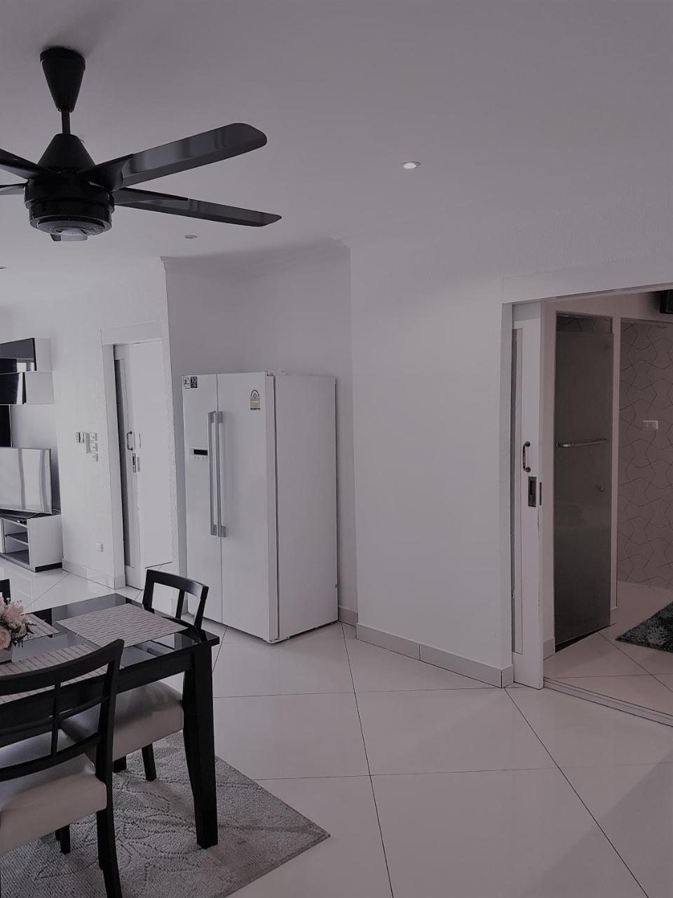 Hotel Vtsix At View Talay 6 Pattaya Exterior foto